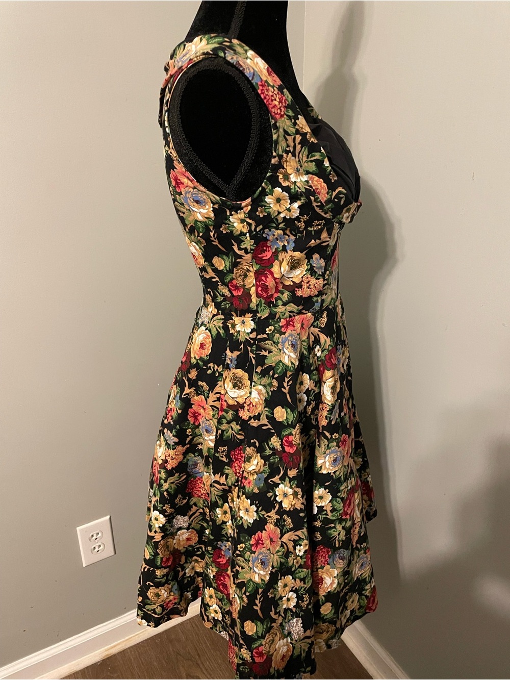 Lindy Bop Black Floral Retro Vintage-Style Midi Dress - Picture 5 of 7
